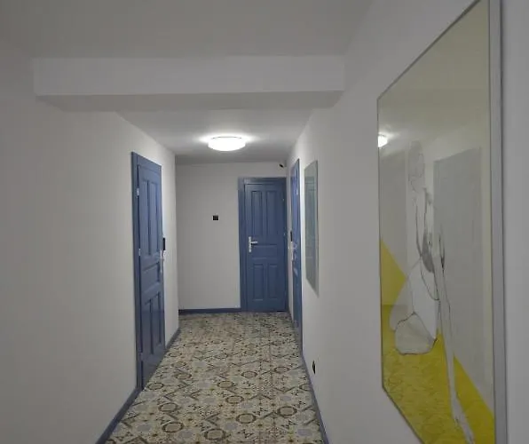 Blue Sail Guest house 3*